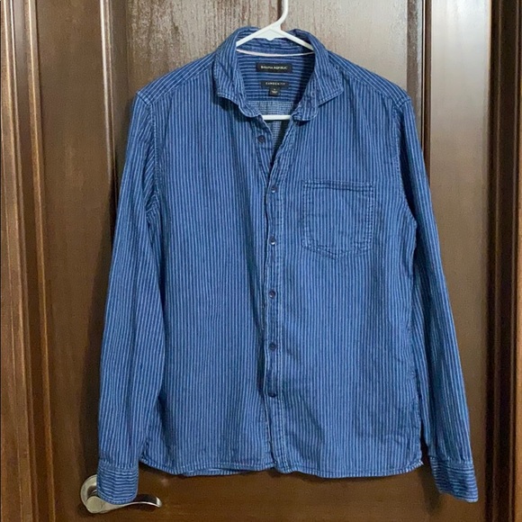 Banana Republic Camden Fit Button Up Shirt - Picture 1 of 4